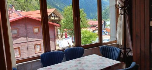 Uzungol Apartment | Uzungöl Merkez Konut 3 Banyo-WC 3 Balkon