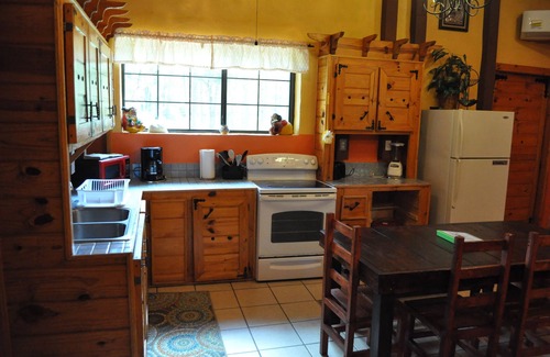 Brookeland House | V#2 Sam Rayburn Getaway- Best value in town Vacation/fishing- Up to 6 guests