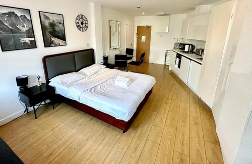 Soho Apartment | V13 Fantastic Apartment - 100m from Piccadilly Circus