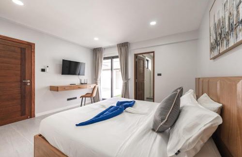 Kathu Villa | V192 Brand New Golf side 5BR Villa with Private Pool
