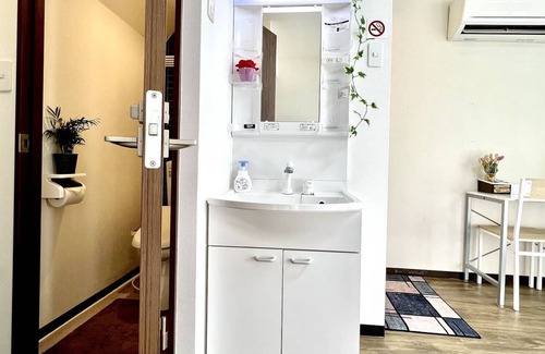 Hyakunincho Apartment | V304* Shinjuku-Okubo station 2min great location/cozy room