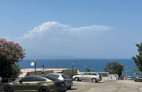 Costa Saracena-Castelluccio Apartment | Vacation home with large outdoor space, 3 rooms, kitchen within walking distance to the sea