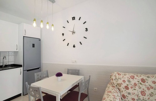 Puerto Rico Apartment | Vacation Apartment 'Casa Los Veleros F1' with Sea View, Wi-Fi and Air Conditioning