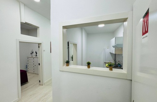 Las Palmas de Gran Canaria House | Vacation Home 'Cristobal Y Concha' with Sea View and Wi-Fi