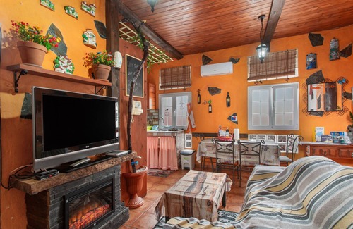 Las Palmas de Gran Canaria Apartment | Vacation 'Valerón Relax' with Wi-Fi and Air Conditioning