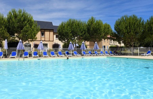 Montignac House | Vacances à Montignac | Accès Piscine !