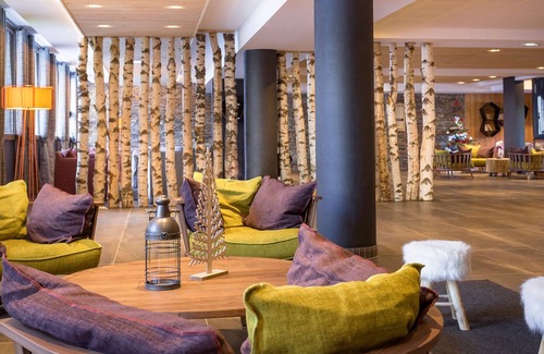 Les Boisses Condo | Vacances de Ski Près des Pistes | Appartement Chaleureux + Cheminée