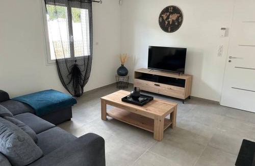 Vallon-Pont-d'Arc House | Vacances en Ardèche "maison pont d'arc"