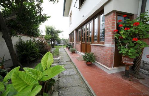 Ex Campo d'Aviazione House | Vacanze a Viareggio