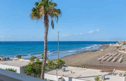 San Agustin Apartment | Vacation Apartment 'Al Mar En San Agustín' with Sea View, Private Terrace and Wi-Fi