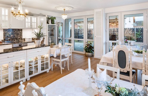 Oberrotweil Apartment | Vacation apartment "Hortensie", 80sqm, 1 bedroom, max. 2 adults and 1 child (max. 12 years)