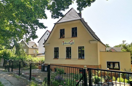 Rahnsdorf Apartment | Vacation house MONA LIESE /SOUTERAINwhg. at the Berlin MÜGGELSEE
