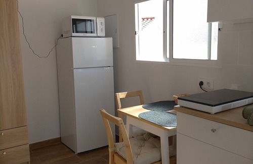 Santa Lucia Apartment | Vacation Apartment 'Casa Plaza San Nicolás De Bari' with Mountain View, Private Terrace and Wi-Fi