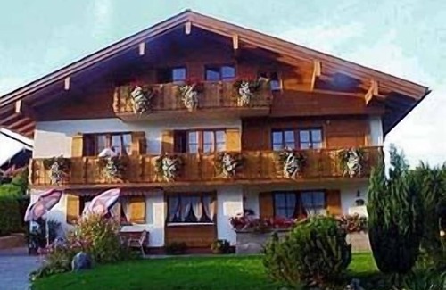 Oberschonau Apartment | Vacation apartment Haus Michael, 1 to 4 persons, 72 sqm, 1 bedroom, balcony