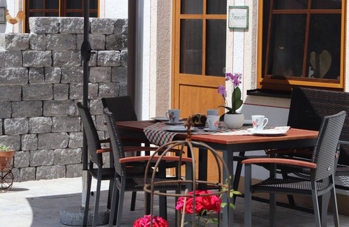 Bernau am Chiemsee Apartment | Vacation apartment Kampenwand for 1-5 persons (80 sqm, ground floor)