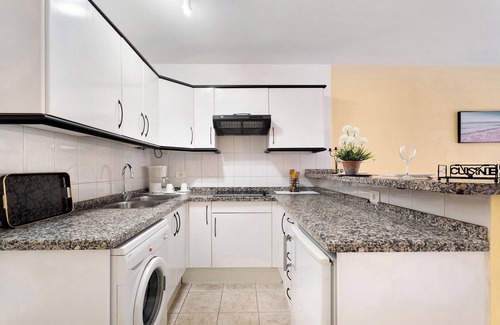 Puerto de Santiago Apartment | Vacation Apartment "Sol y Mar" with Shared Pool, Private Balcony & Wi-Fi
