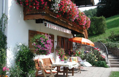 Marktschellenberg Apartment | Vacation apartment for 4 people with balcony in Haus Blumreit