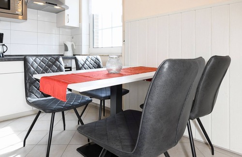 Neuharlingersiel Apartment | Vacation apartment Ringelgans - House Andreesen