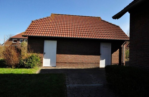 Neuharlingersiel Apartment | Vacation apartment Mühlenstrich 1b apartment 9 - Haus Sielblick