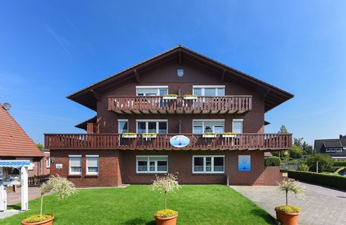 Neuharlingersiel Apartment | Vacation apartment Jan van Gent - House Hafenromantik in Neuharlingersiel