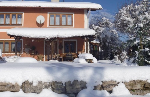 Saaldorf-Surheim Apartment | Vacation apartment- 5 persons, 120sqm, 2 bedrooms, east-facing balcony, fireplace
