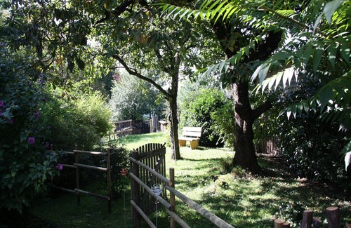 Ailingen Apartment | Vacation apartment "Rose", 60sqm, 2 bedrooms, max. 3 persons