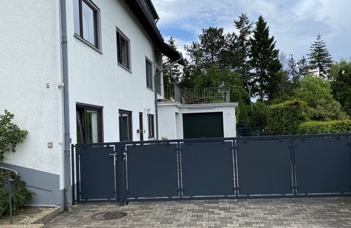 Waldlaubersheim Apartment | Vacation apartment "Zum Domberg" in picturesque surroundings