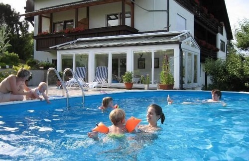 Ruhmannsfelden Apartment | Vacation apartment (40sqm) with use of sauna and spine-friendly mattresses