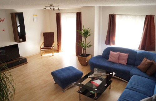Niederalteich Apartment | Vacation apartment 2 family Denk, 105m² central location, directly on the blue Danube