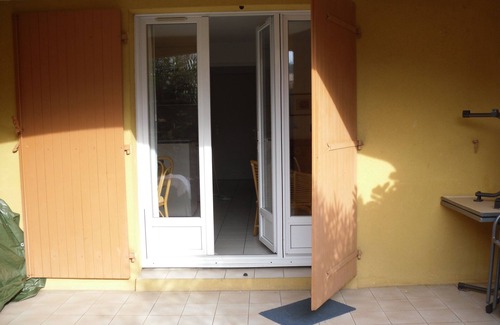 La Croix-Valmer Apartment | Vacation apartment in a small complex, with pool, parking space, loggia, terrace