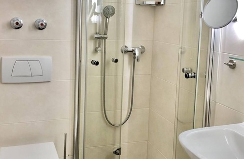 Steinach Bed & Breakfast | Vacation apartment 89 - Pension Vendel