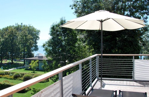 Kressbronn Apartment | Vacation apartment Am Landesteg - exclusive maisonette with 2 balconies by the lake