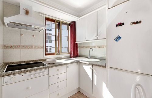Candelaria Apartment | Vacation Apartment 'Apartamento El Descanso' with Sea View, Shared Pool and Wi-Fi