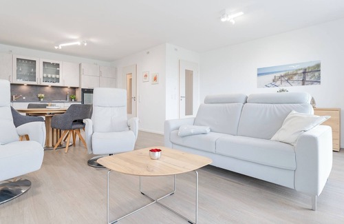 Bosau Apartment | Vacation apartment Abendröte with fantastic lake view in Holstein Switzerland