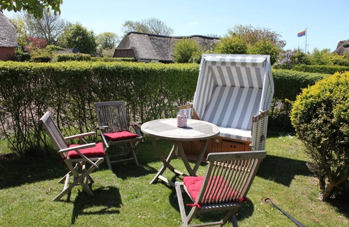 Utersum Apartment | Vacation apartment/apartment for 4 guests with 90m² in Utersum (296454)