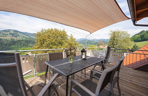 Frohnd Apartment | Vacation apartment/apartment for 4 guests with 75m² in Fröhnd (132348)