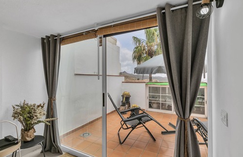 San Cristobal de La Laguna Apartment | Vacation Apartment 'Ático La Laguna' with Private Terrace, Balcony and Wi-Fi