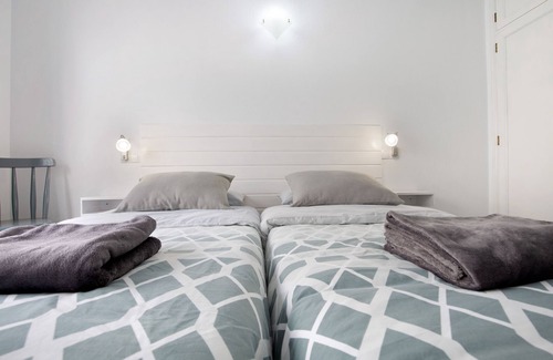 Tarajalejo Apartment | Vacation Apartment 'Buena Fuerte Apartamentos Playa' with Sea View, Shared Terrace and Wi-Fi