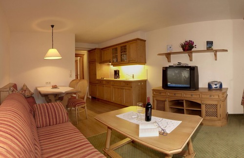 Tannheim Apartment | Vacation apartment/Bergschuh - Tannheimer Schuh and Gästestad'l