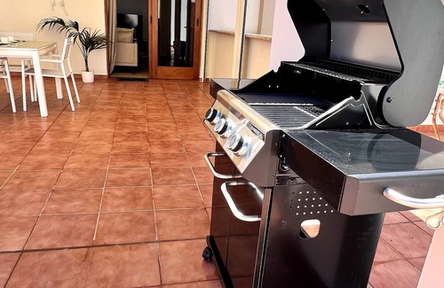 Los Silos Apartment | Vacation Apartment 'Con Gran Terraza Y Vistas' with Balcony, Wi-Fi and Air Conditioning