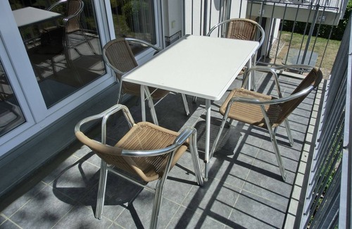 Graal Mueritz Apartment | Vacation apartment U2 - modern 3-room vacation apartment close to the beach for up to 4 people with
