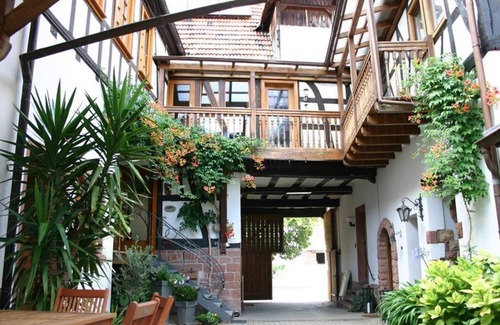 Steinweiler Bed & Breakfast | Vacation apartment - Weingut & Gästehaus Frank Bohlender