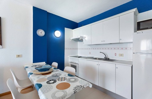 Bajamar Apartment | Vacation Apartment 'Edificio Nautilus' with Sea View and Wi-Fi