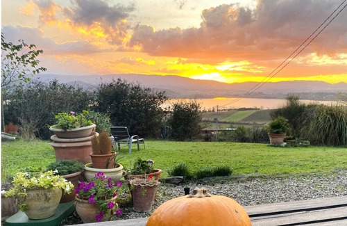 Castiglione del Lago Apartment | Vacation apartment "Farfalla" with lake view in Vaiano, Umbria