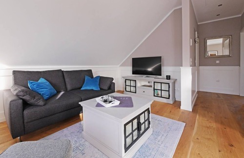 Birkweiler Apartment | Vacation apartment Hohenbergblick - Holiday apartment Mayr