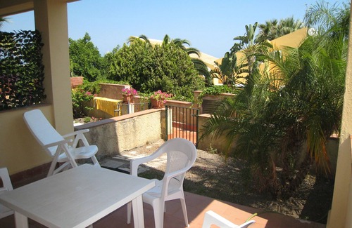 Brucoli Apartment | Vacation Apartment in Sicily close to Siracusa directly on the beach 2-4 persons