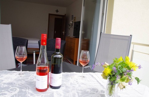Volkach Apartment | Vacation apartment in the Kirch winery in quiet surroundings