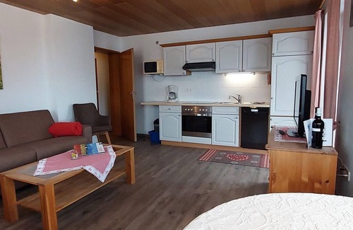 Nesselwang Apartment | Vacation apartment Oberstdorf, 2 bedrooms, bath/shower/WC - Annabell, guest house