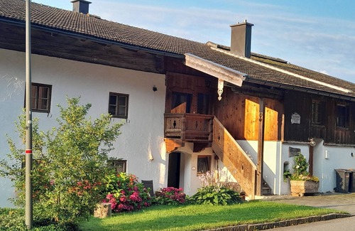Bergen Apartment | Vacation apartment on a farm with 2 bedrooms and covered balcony