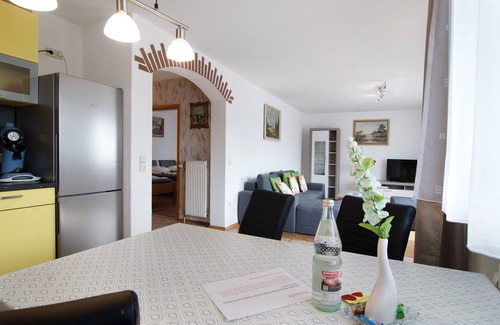 Ueberlingen Apartment | Vacation Apartment "Red Poppy"